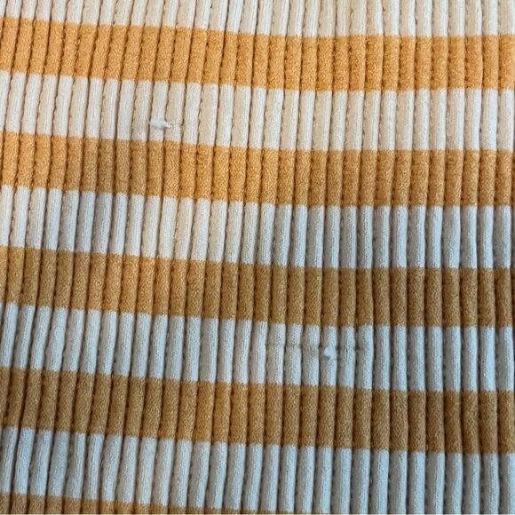 Bella Seamless Halter Top Size Medium Cropped Striped Sherbet and White​ - Picture 7 of 9